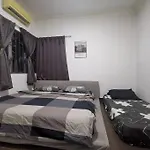5 Stars Batu Caves Homestay